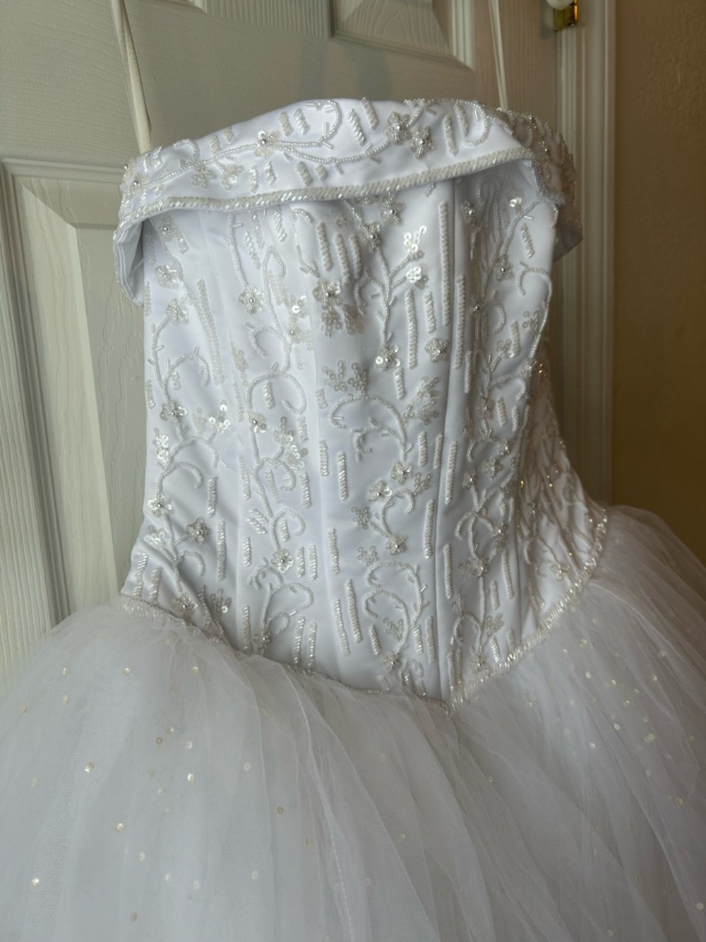 David's Bridal White Strapless Ball Gown Wedding Dress